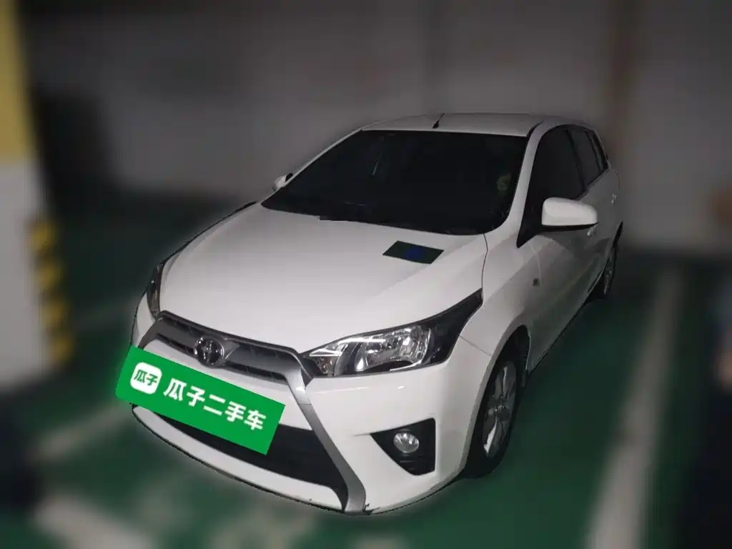 Toyota Yaris L 2014