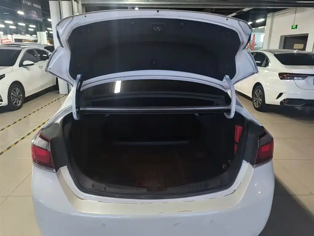 Chevrolet Cruze 2015 — фото 19