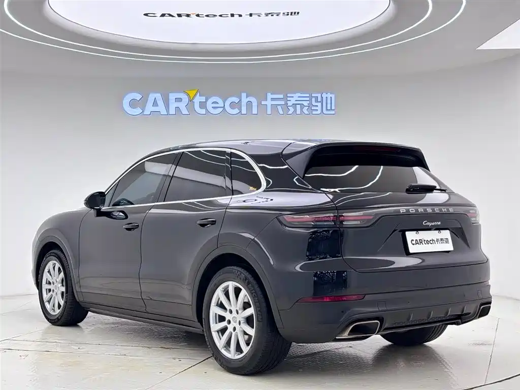 Porsche Cayenne 2020 — фото 11