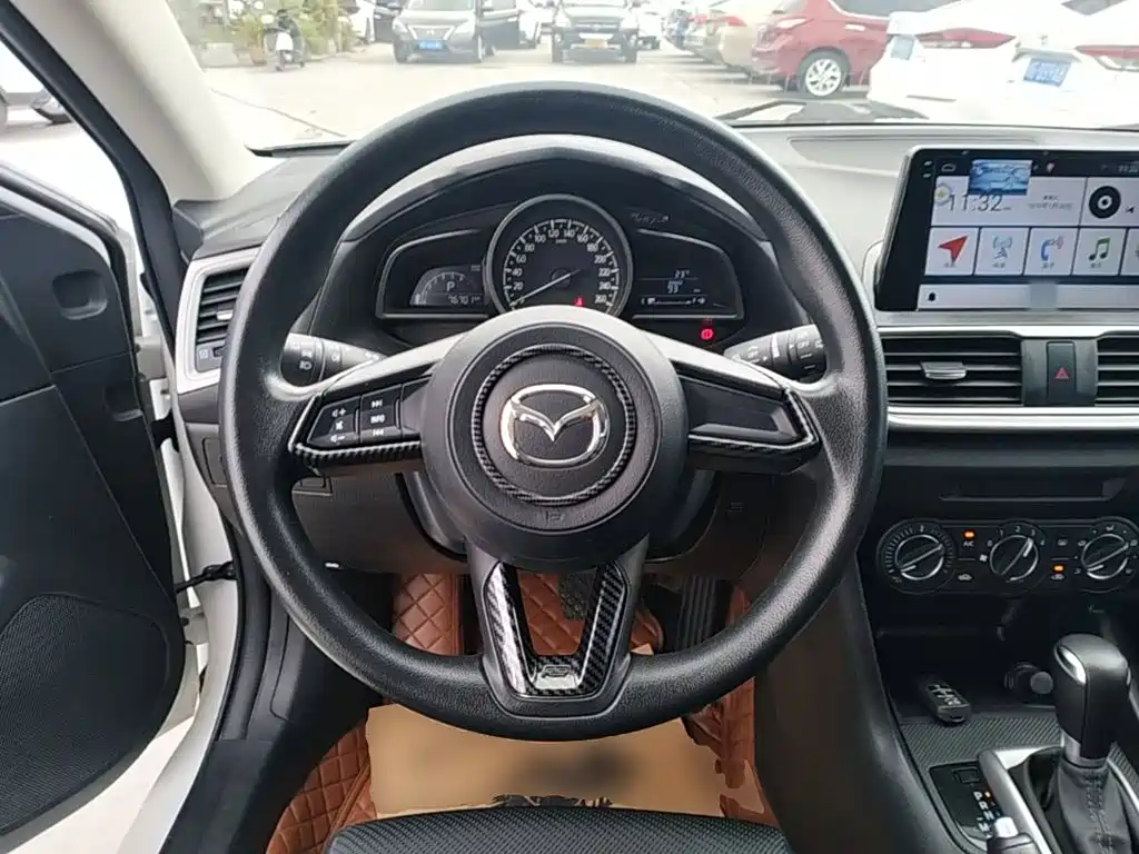 Mazda 3 Angkesela 2019 — фото 11