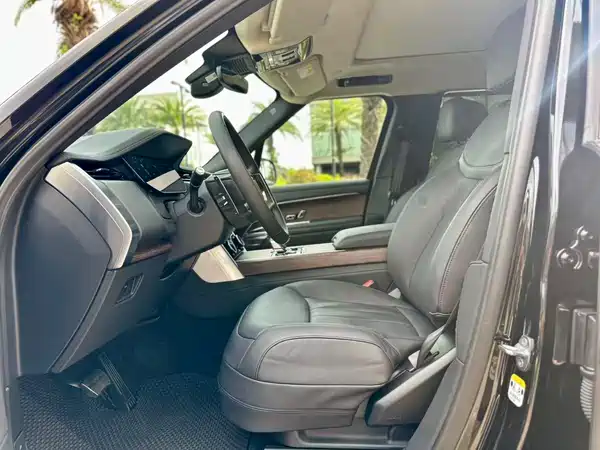 Land Rover Range Rover 2023