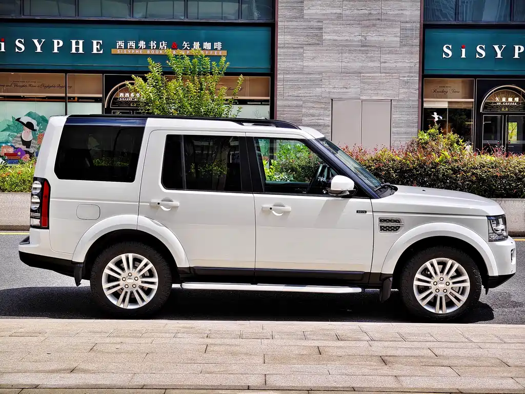 Land Rover Discovery 2014 — фото 24