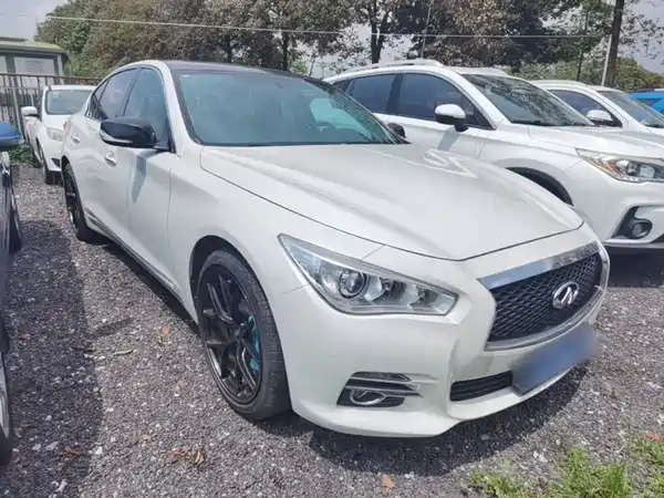 Infiniti Q50L 2016