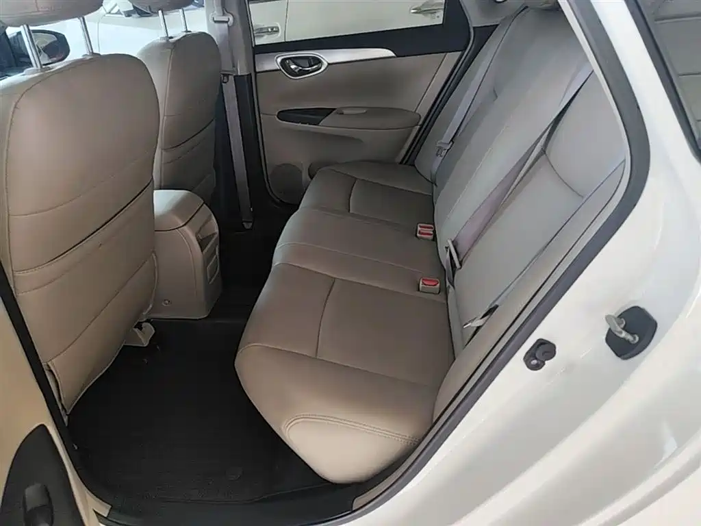 Nissan Sylphy 2017 — фото 17