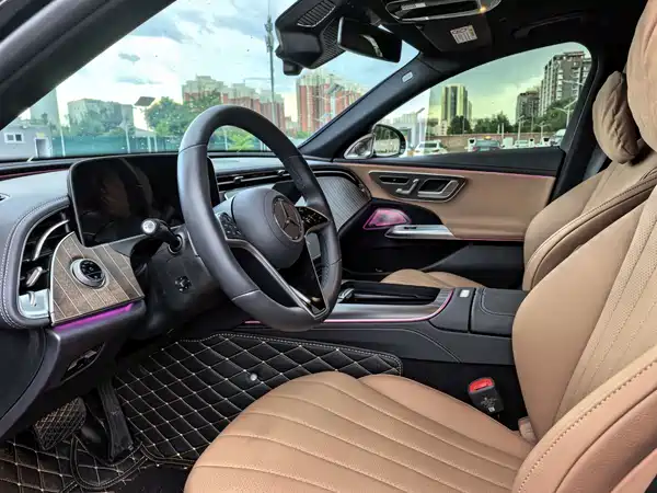 Mercedes-Benz E-Class 2024
