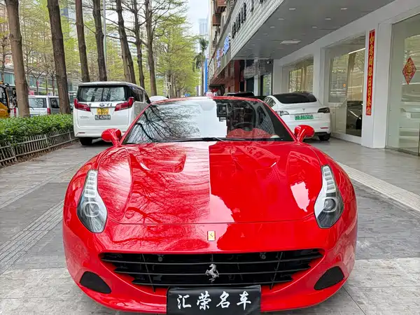 Ferrari California T 2015