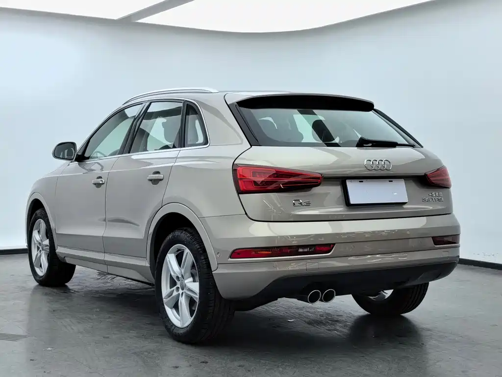 Audi Q3 2017 — фото 6