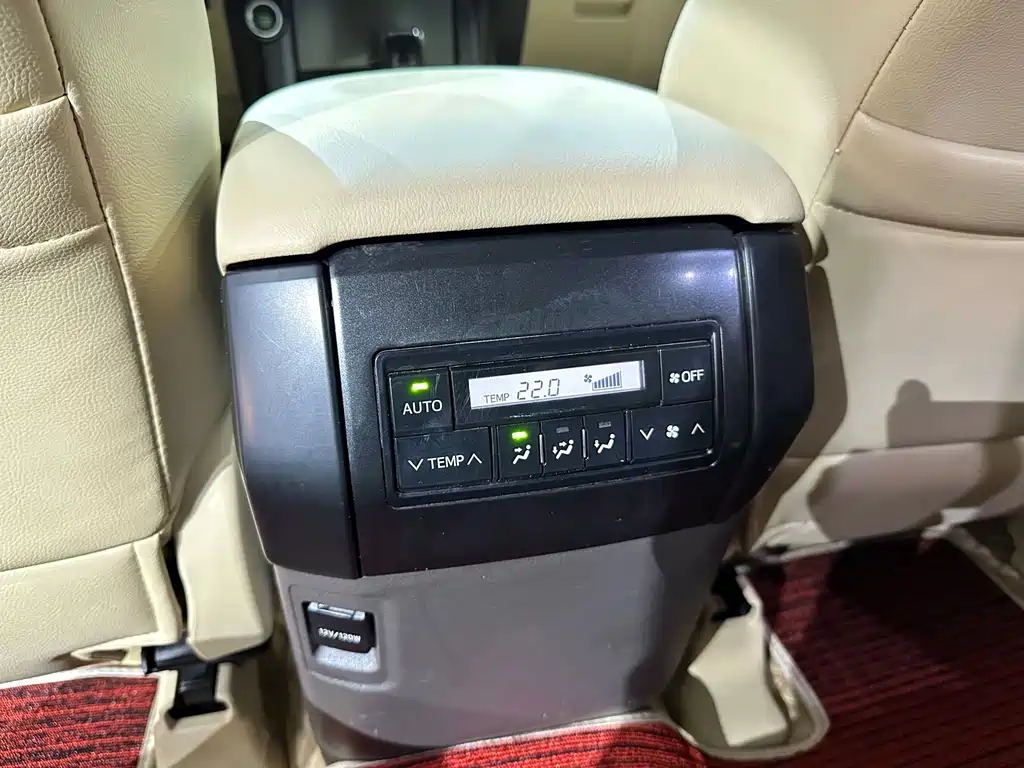 Toyota Prado 2018 — фото 15