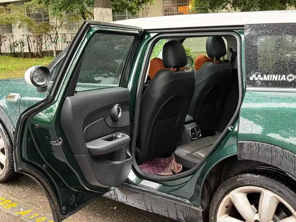 MINI Clubman 2018 — фото 11