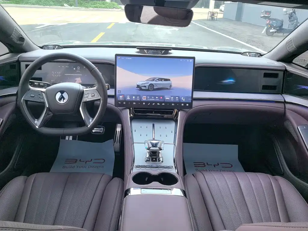 Denza Z9GT 2025 — фото 11