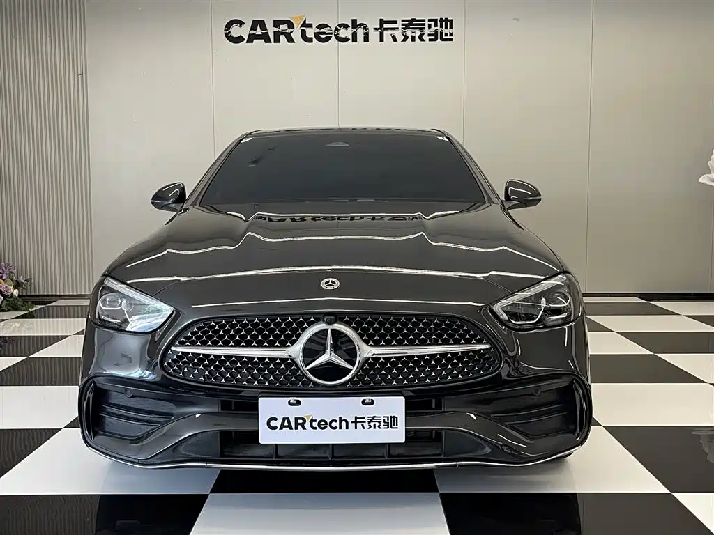 Mercedes-Benz C-Class 2024