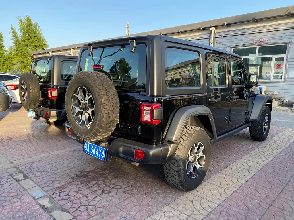 Jeep Wrangler 2024 — фото 23