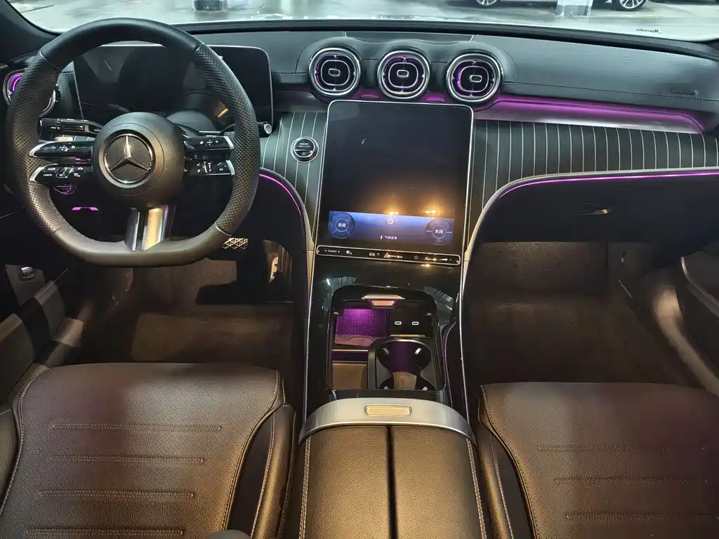 Mercedes-Benz C-Class 2023 — фото 7