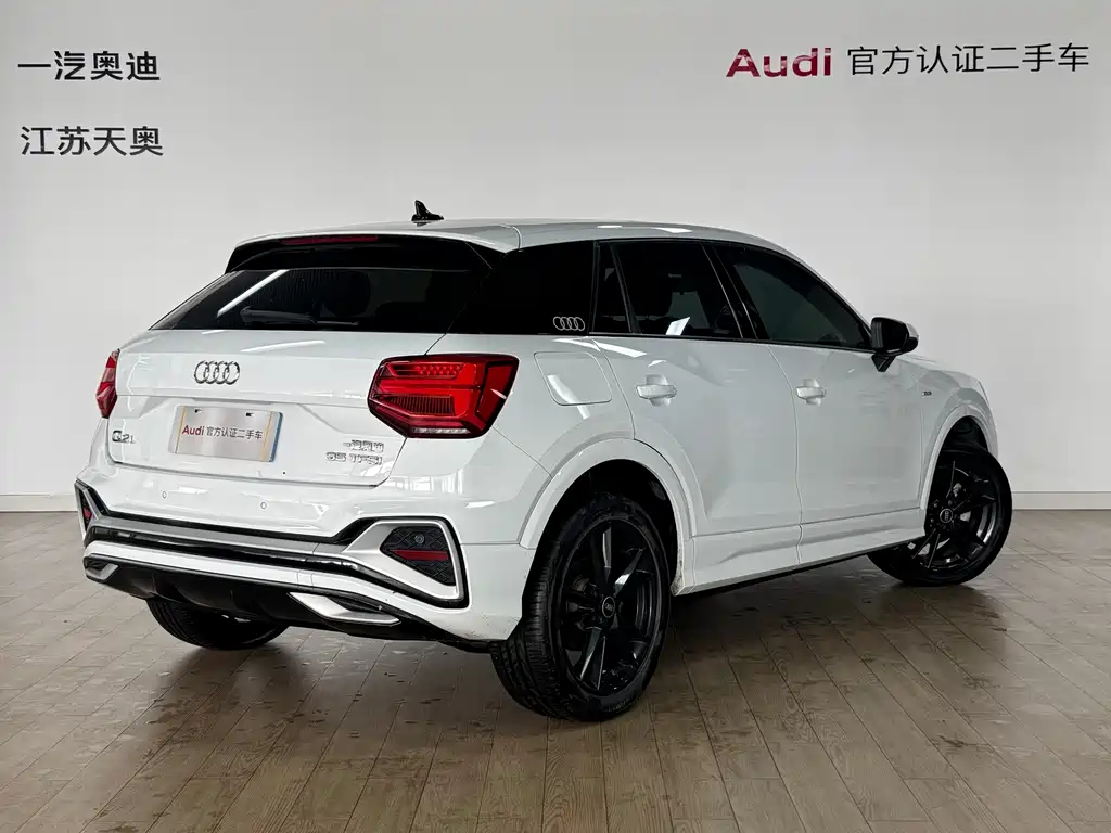 Audi Q2L 2023 — фото 4