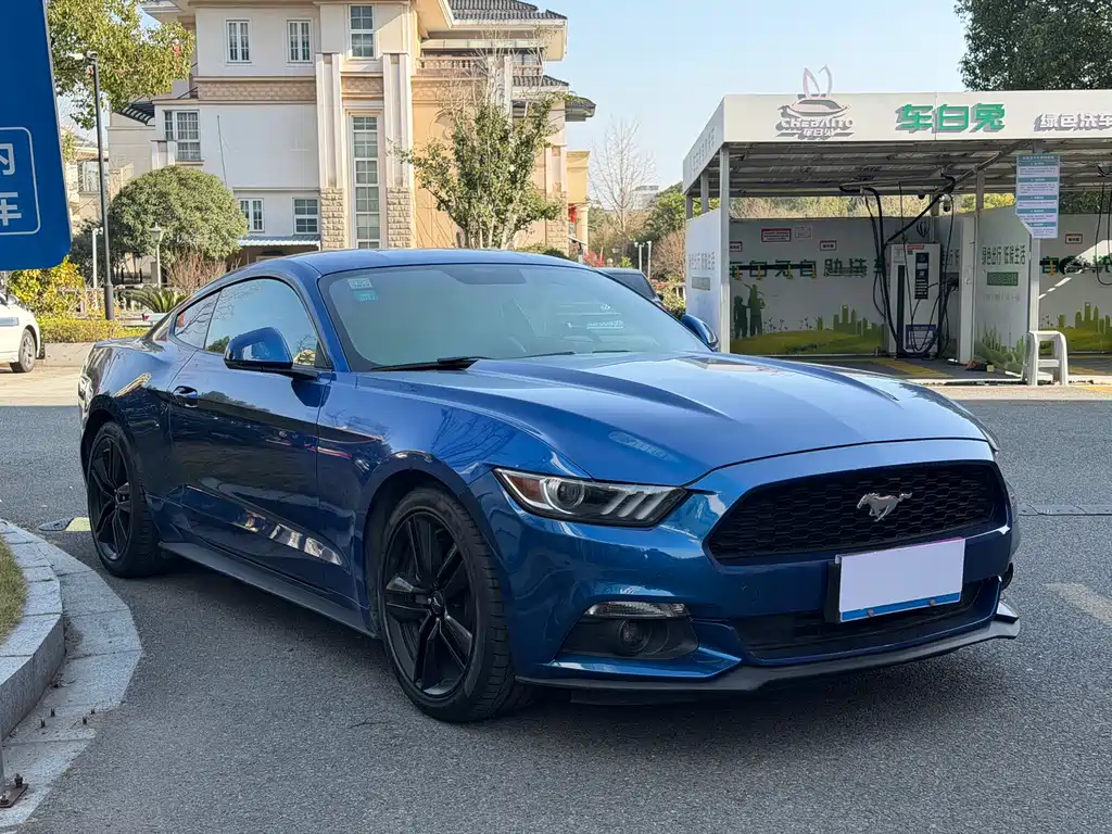 Ford Mustang 2017 — фото 3