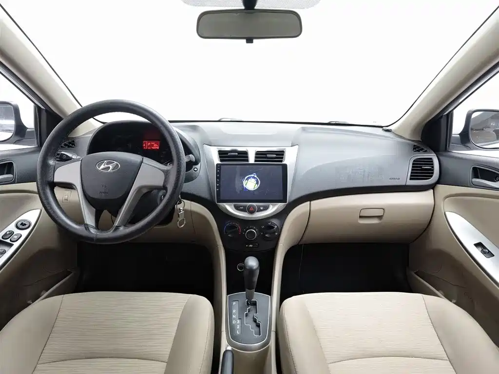 Hyundai Verna 2016 — фото 5