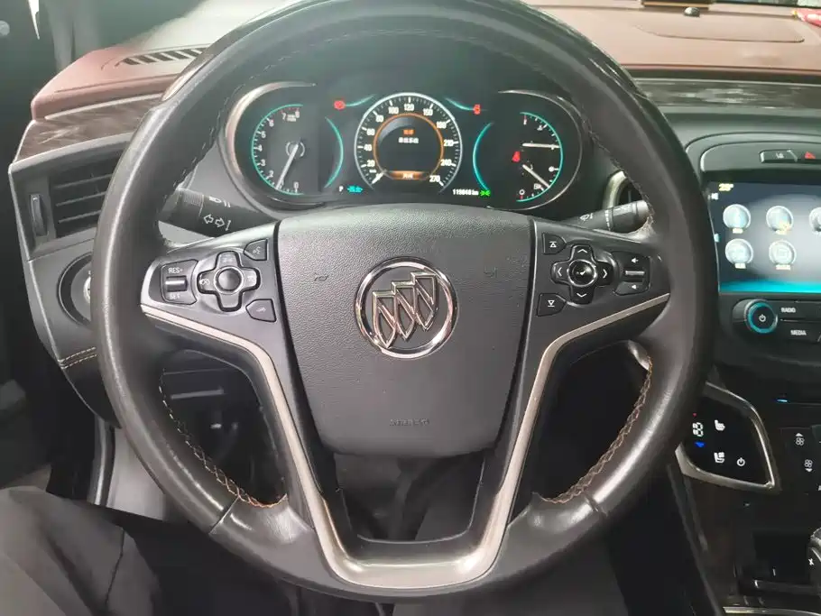 Buick LaCrosse 2014 — фото 15