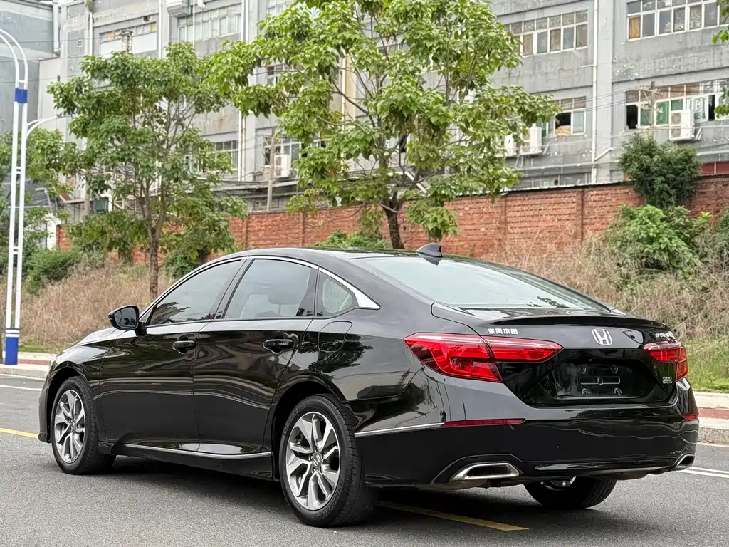 Honda Inspire 2021 — фото 6