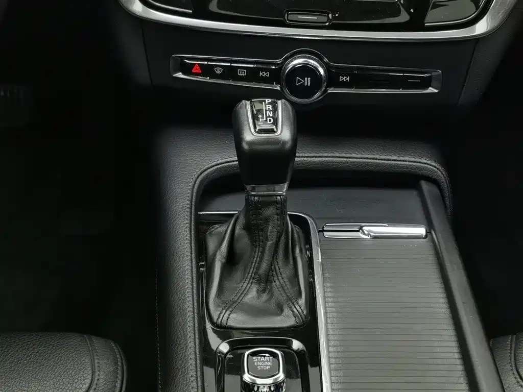 Volvo V90 2018 — фото 13