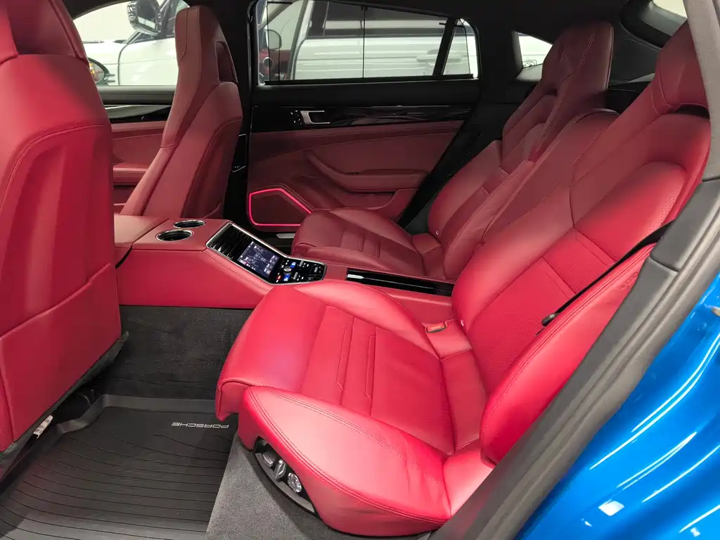 Porsche Panamera 2018 — фото 15