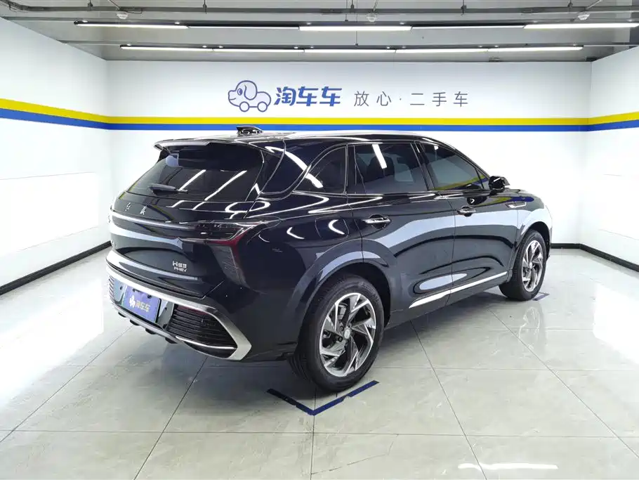Hongqi HS3 PHEV 2024 — фото 3