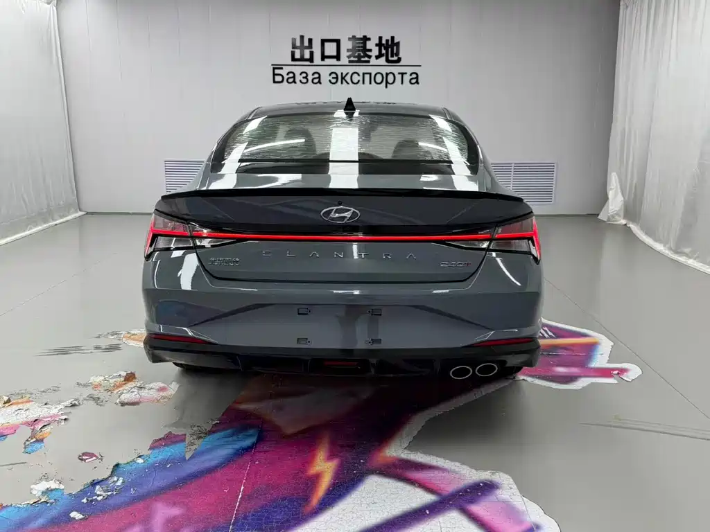 Hyundai Elantra 2022