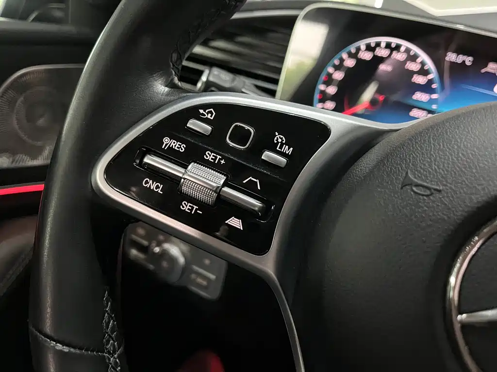 Mercedes-Benz GLE 2021 — фото 21