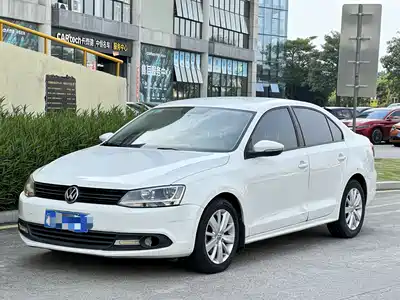Volkswagen Sagitar 2014