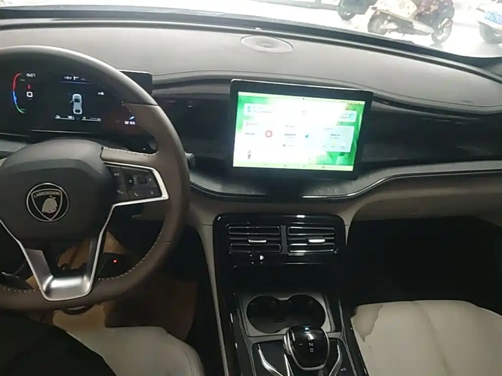 BYD Qin PLUS 2023 — фото 10