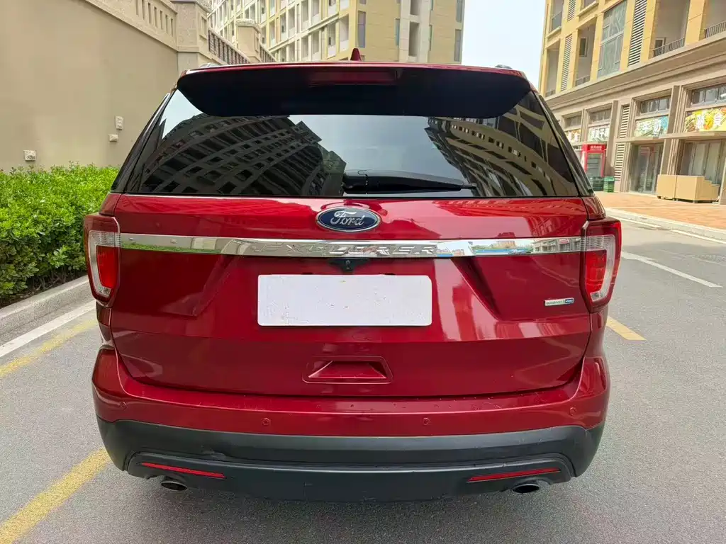 Ford Explorer 2016 — фото 11