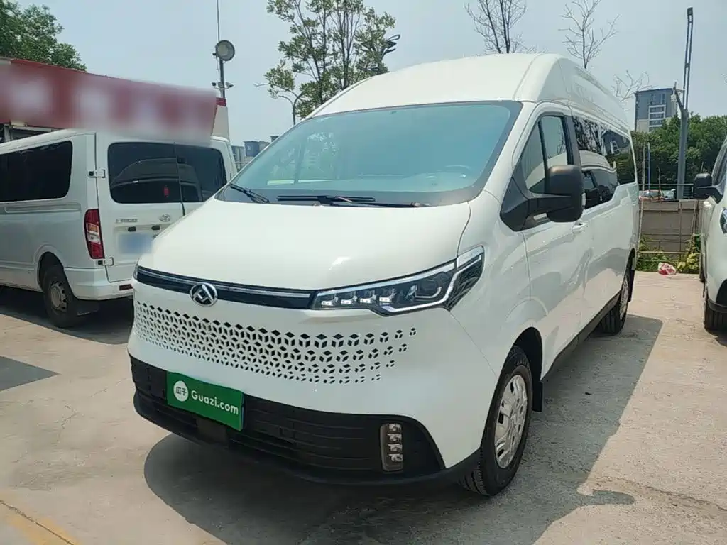 Maxus V70 2023