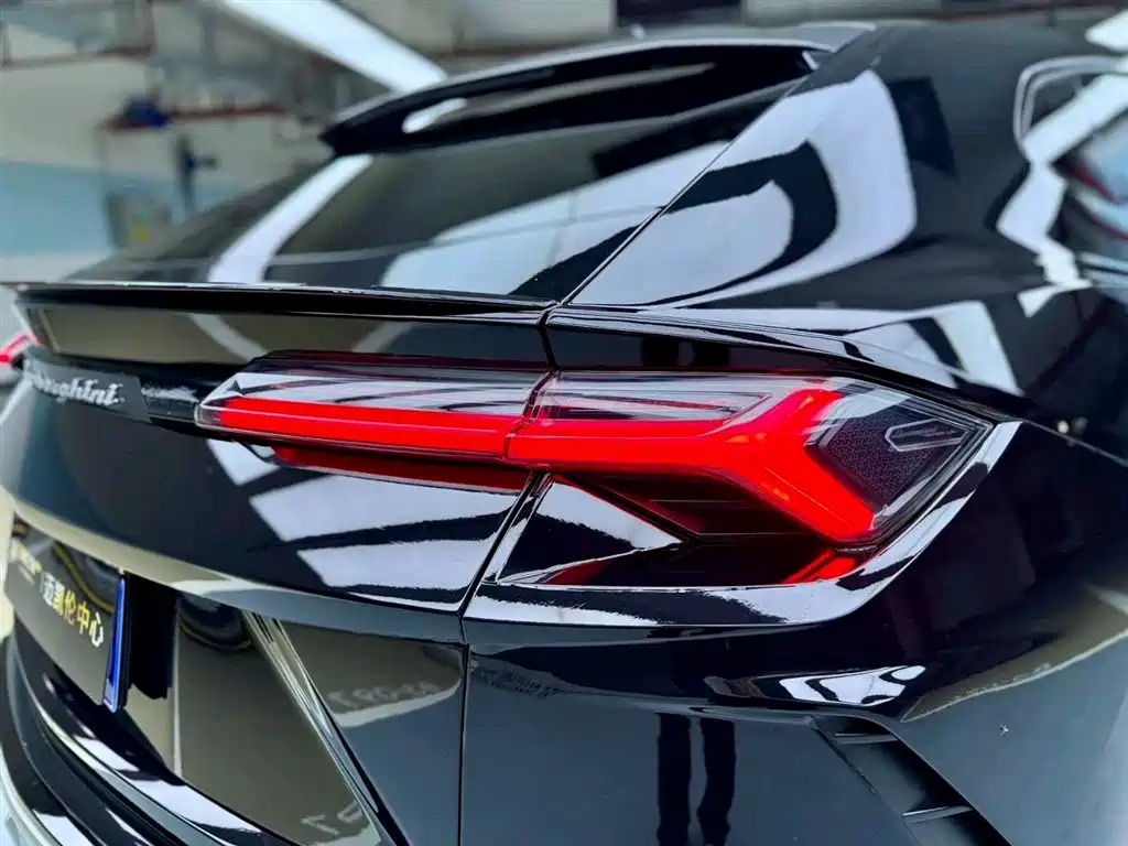 Lamborghini Urus 2020 — фото 7