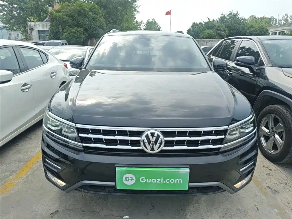 Volkswagen Tiguan L 2020 — фото 3