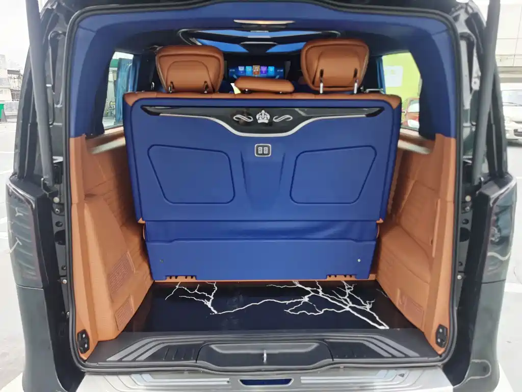 Mercedes-Benz Vito 2023 — фото 15