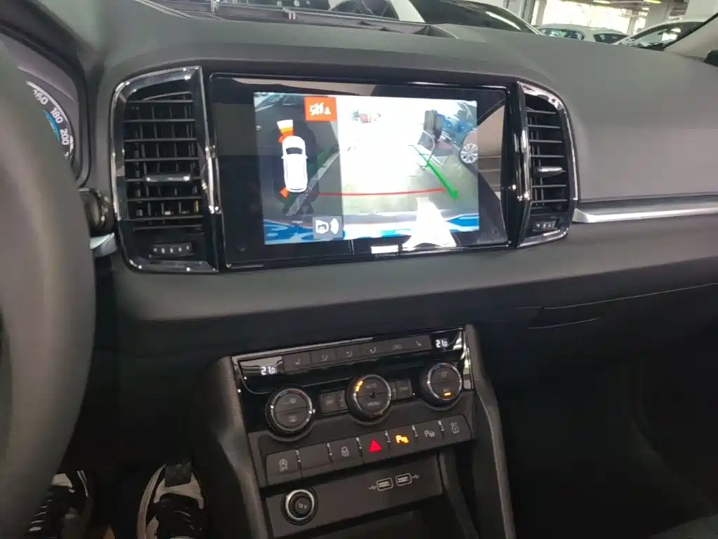 Skoda Karoq 2020 — фото 13