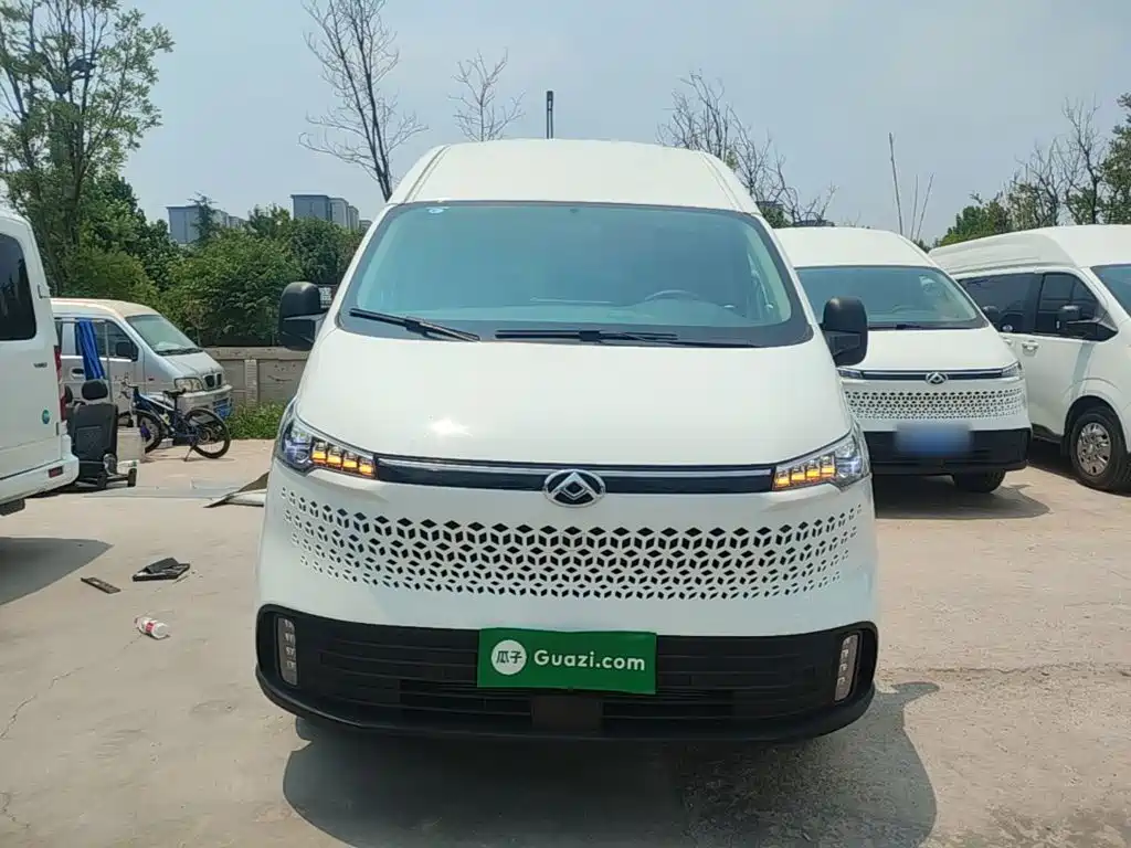 Maxus V70 2023
