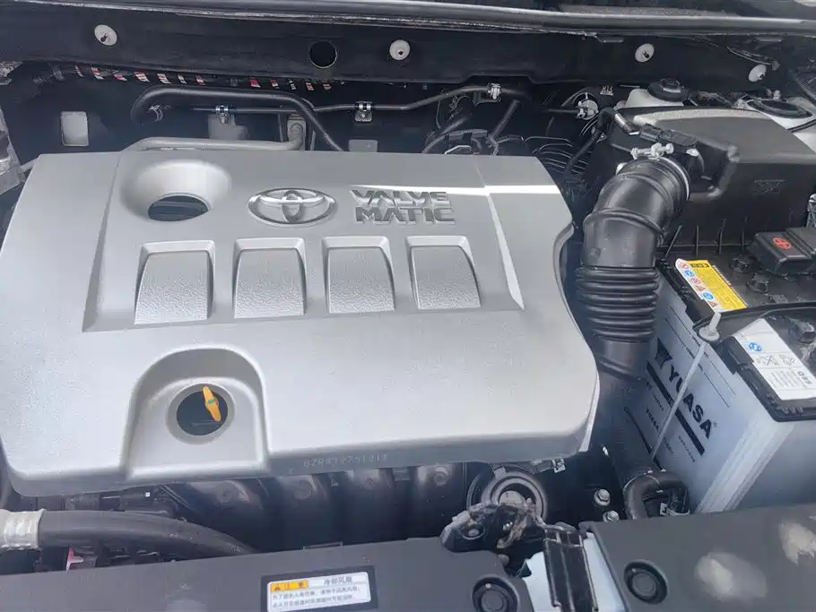 Toyota RAV4 2016 — фото 10
