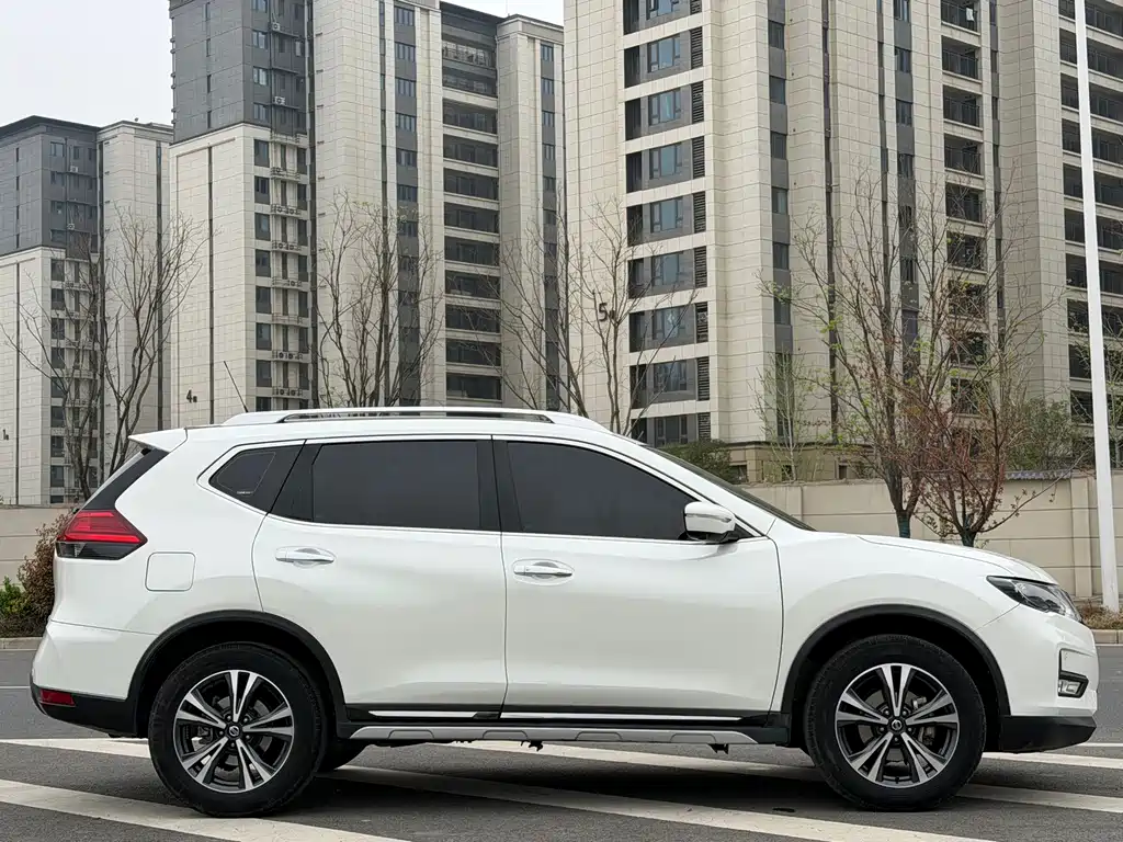 Nissan X-Trail 2019 — фото 4