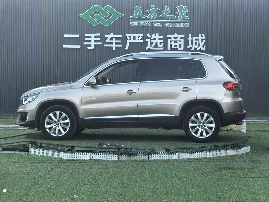 Volkswagen Tiguan 2015 — фото 21