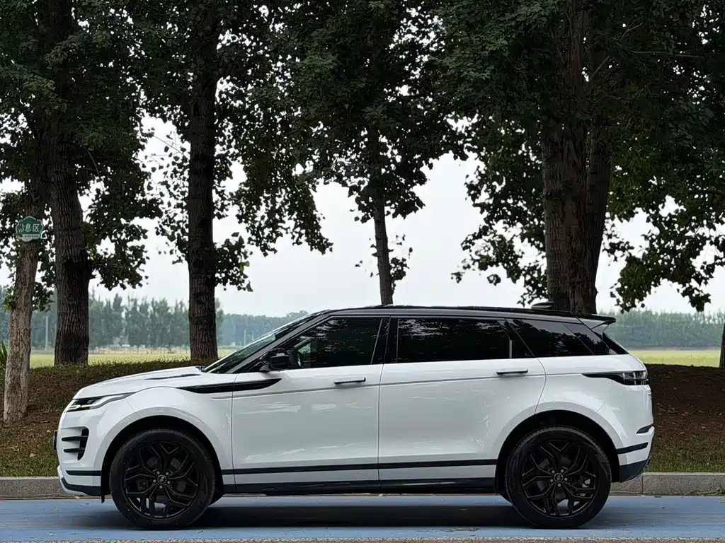 Land Rover Range Rover Evoque 2022 — фото 3