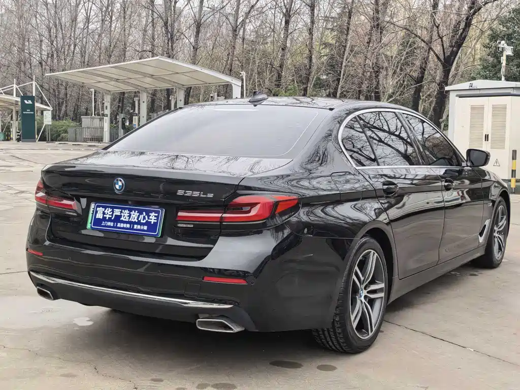 BMW 5 Series New Energy 2023 — фото 16