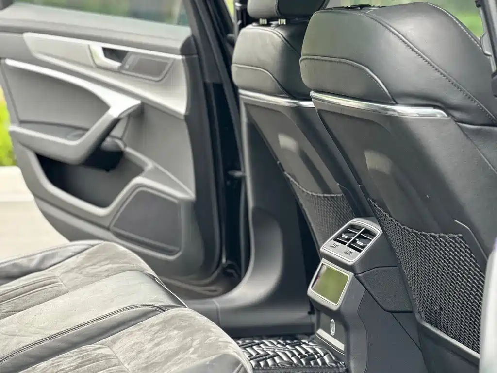 Audi A6L 2021