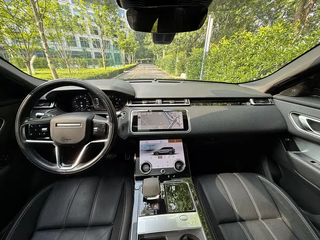 Land Rover Velar 2021 — фото 8