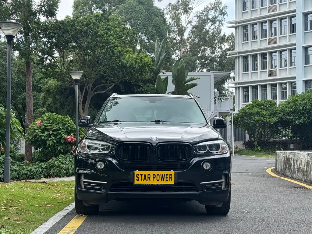 BMW X5 2018 — фото 2