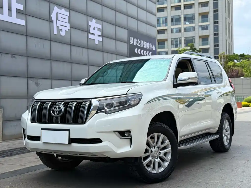 Toyota Prado 2014 — фото 1