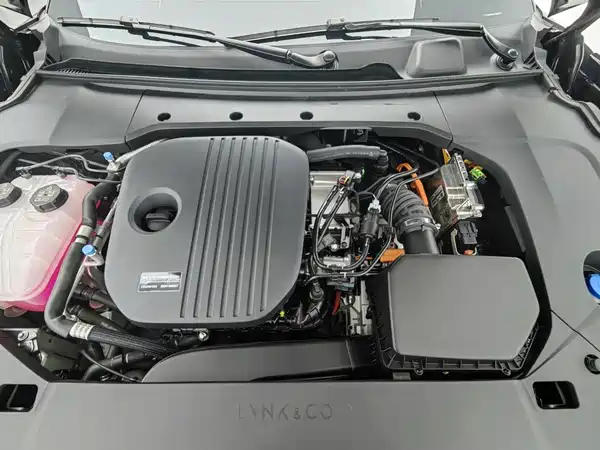 Lynk & Co 10 2025
