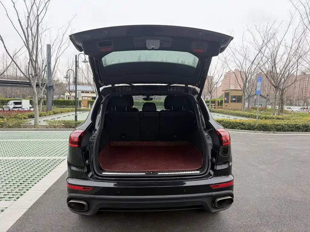 Porsche Cayenne 2015 — фото 11