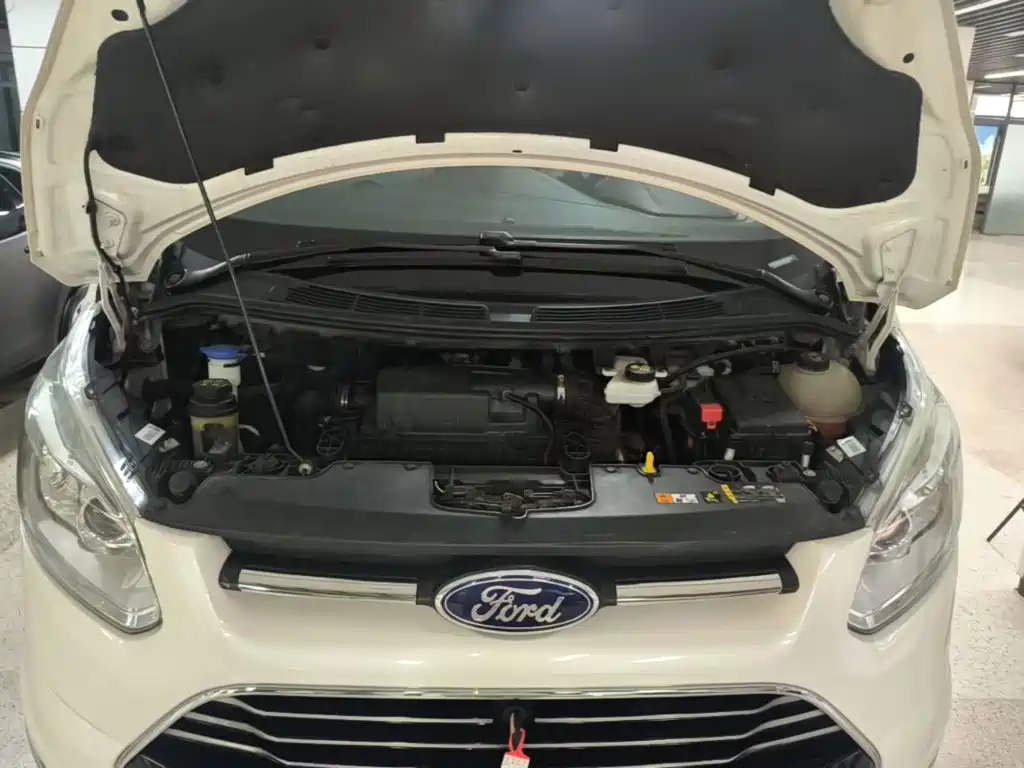 Ford Tourneo 2017 — фото 20