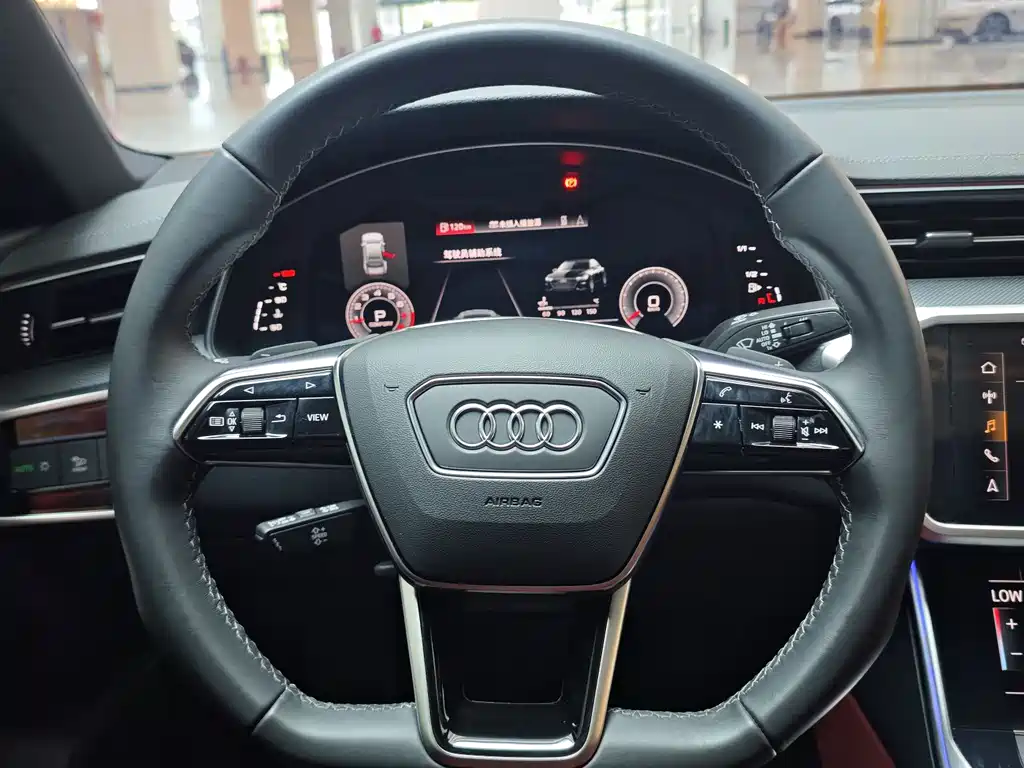 Audi A7L 2023 — фото 16