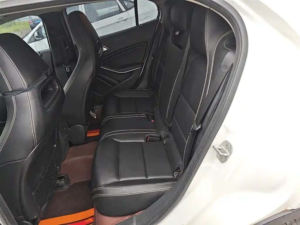 Mercedes-Benz GLA 2017 — фото 17